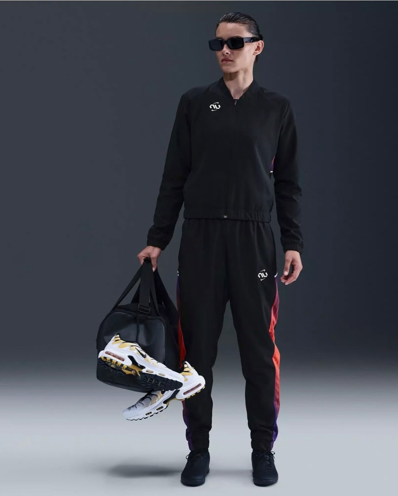 Kostum Nike per femra, te gjitha masat