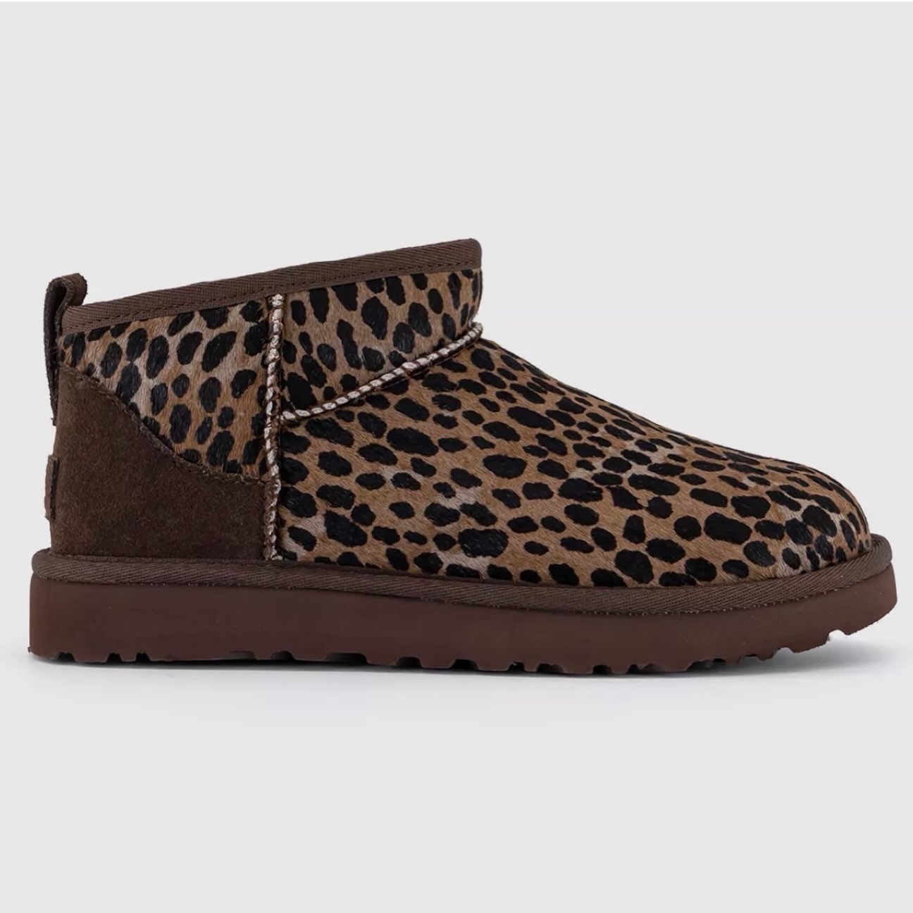 Çizmet UGG per femra vetem