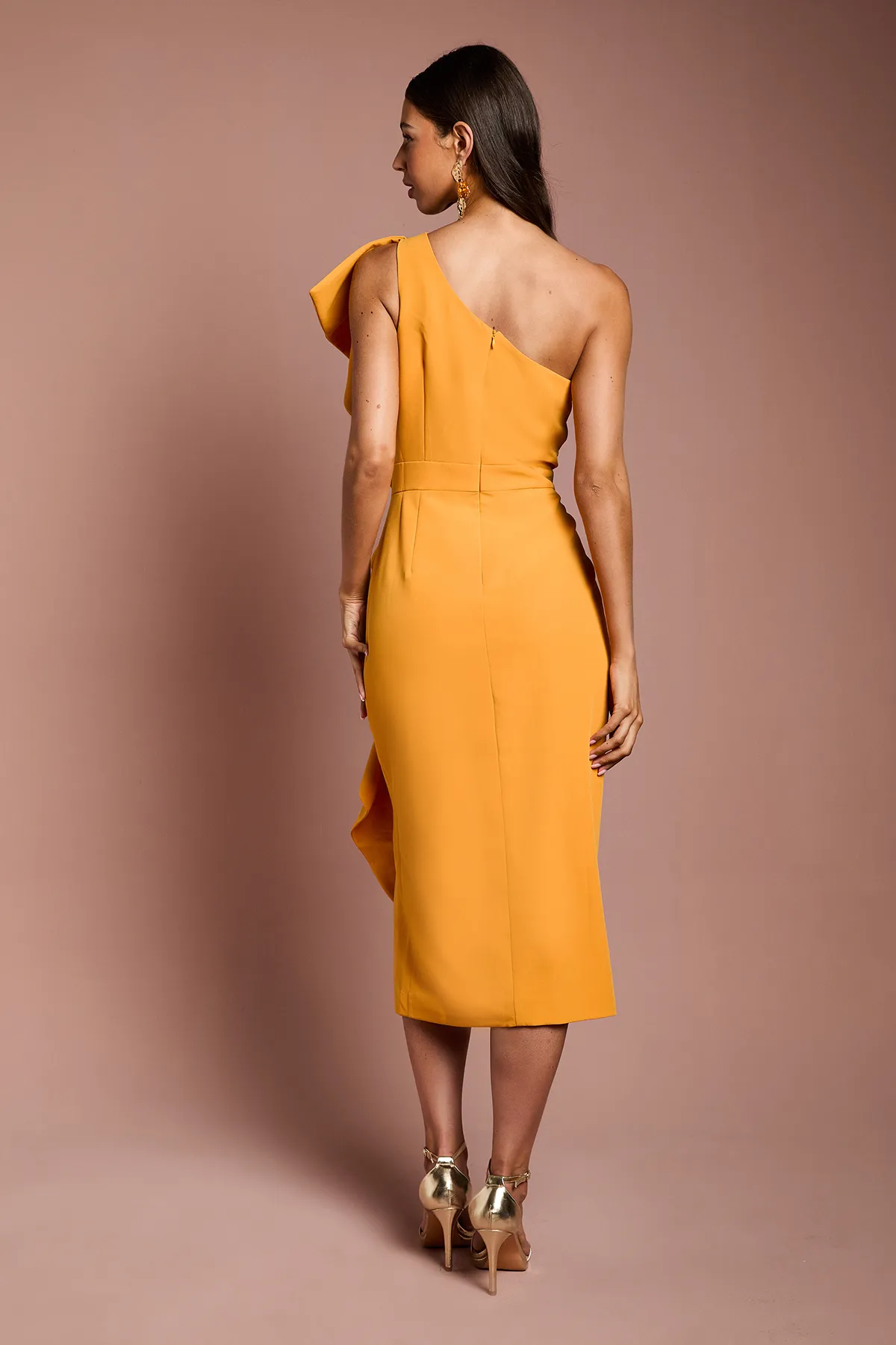 View product One Shoulder Ruffle Crepe Pencil Midi Dress - foto 5
