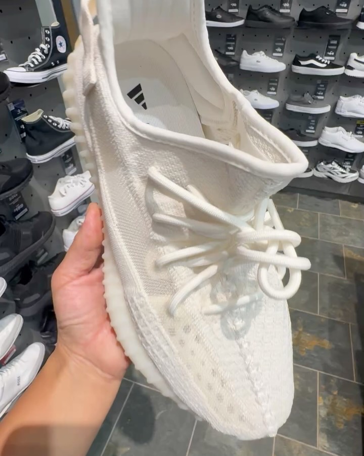 Adidas Yeezy per meshkuj te gjithe numrat. - foto 3